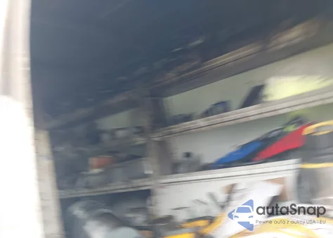 1996 Chevrolet G10 z USA, uszkodzony, nr VIN 1GCEG15W8T1043813